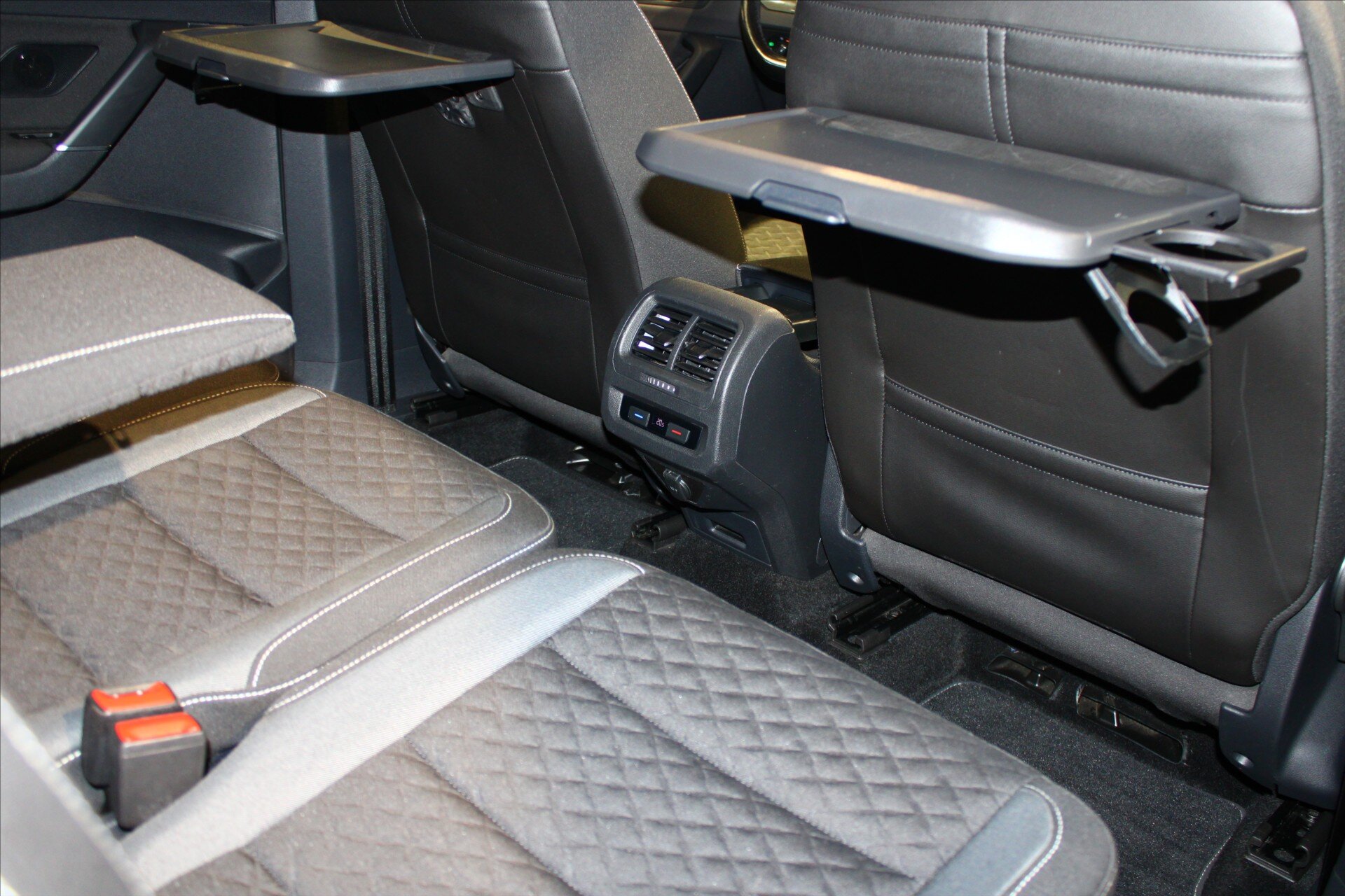 Volkswagen Touran MPV 1,5 l 110 kw