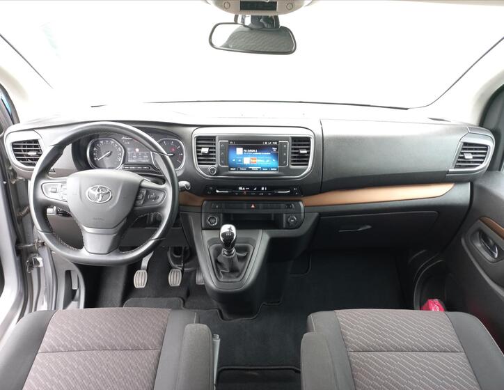 Toyota ProAce Verso 12