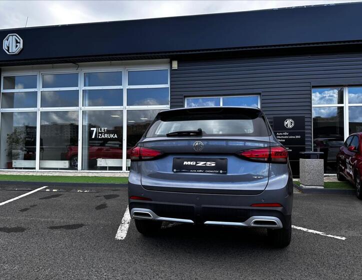 MG ZS 4