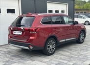 Mitsubishi Outlander SUV / Terénní 2,3 l 110 kw