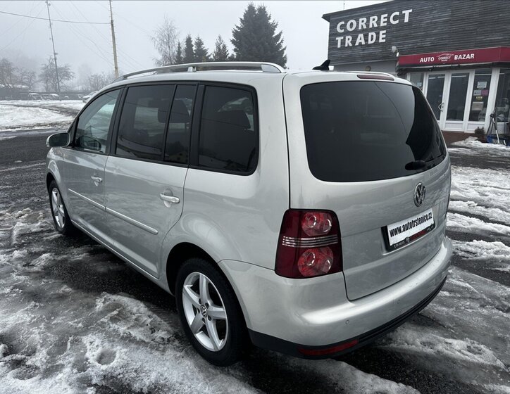 Volkswagen Touran Kombi 1,4 l 103 kw