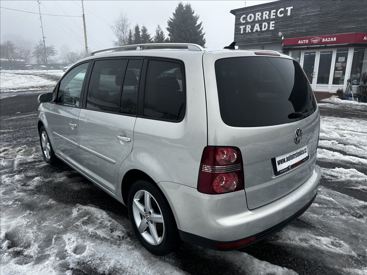 Volkswagen Touran Kombi 1,4 l 103 kw