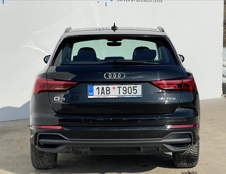 Audi Q3 SUV / Terénní 1,5 l 110 kw