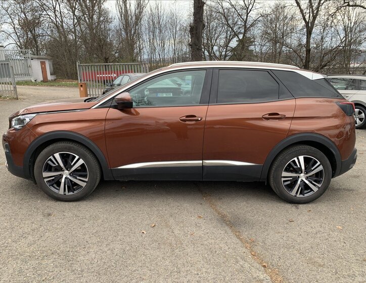 Peugeot 3008 SUV / Terénní 1,2 l 96 kw