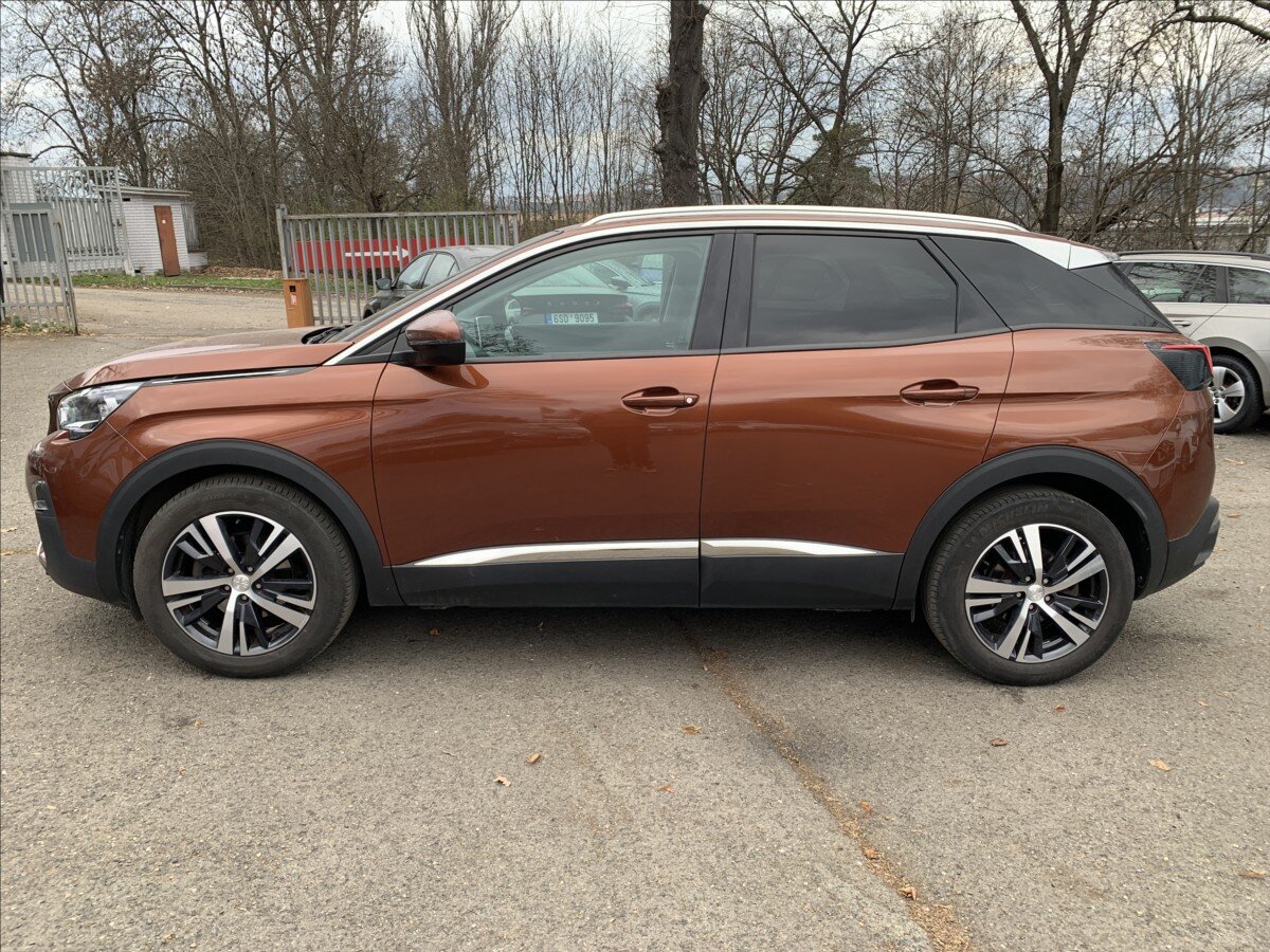 Peugeot 3008 SUV / Terénní 1,2 l 96 kw