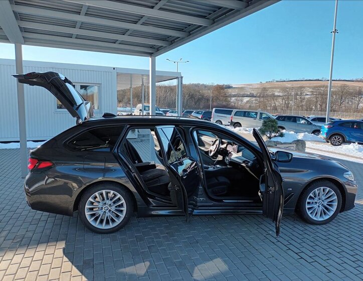 BMW Řada 5 Kombi 2,0 l 140 kw