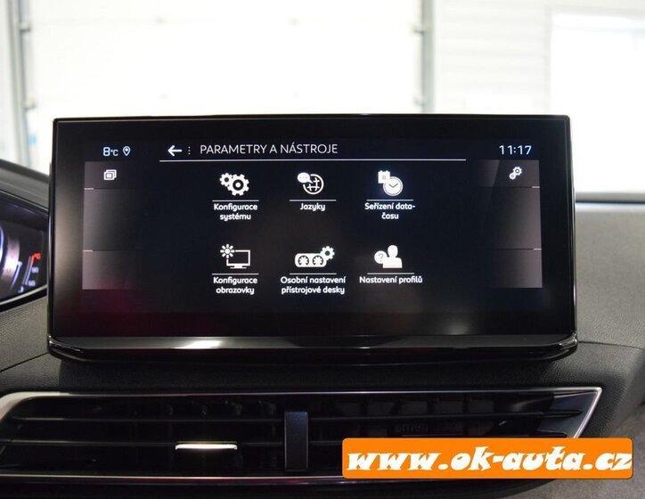 Peugeot 5008 MPV 1,5 l 96 kw