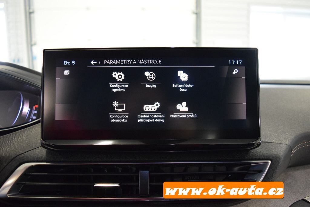 Peugeot 5008 MPV 1,5 l 96 kw