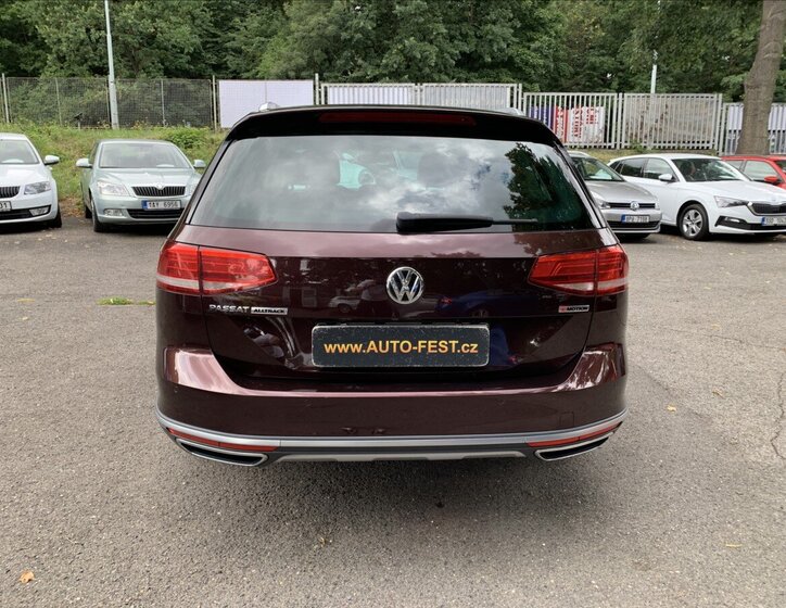 Volkswagen Passat Kombi 2,0 l 140 kw