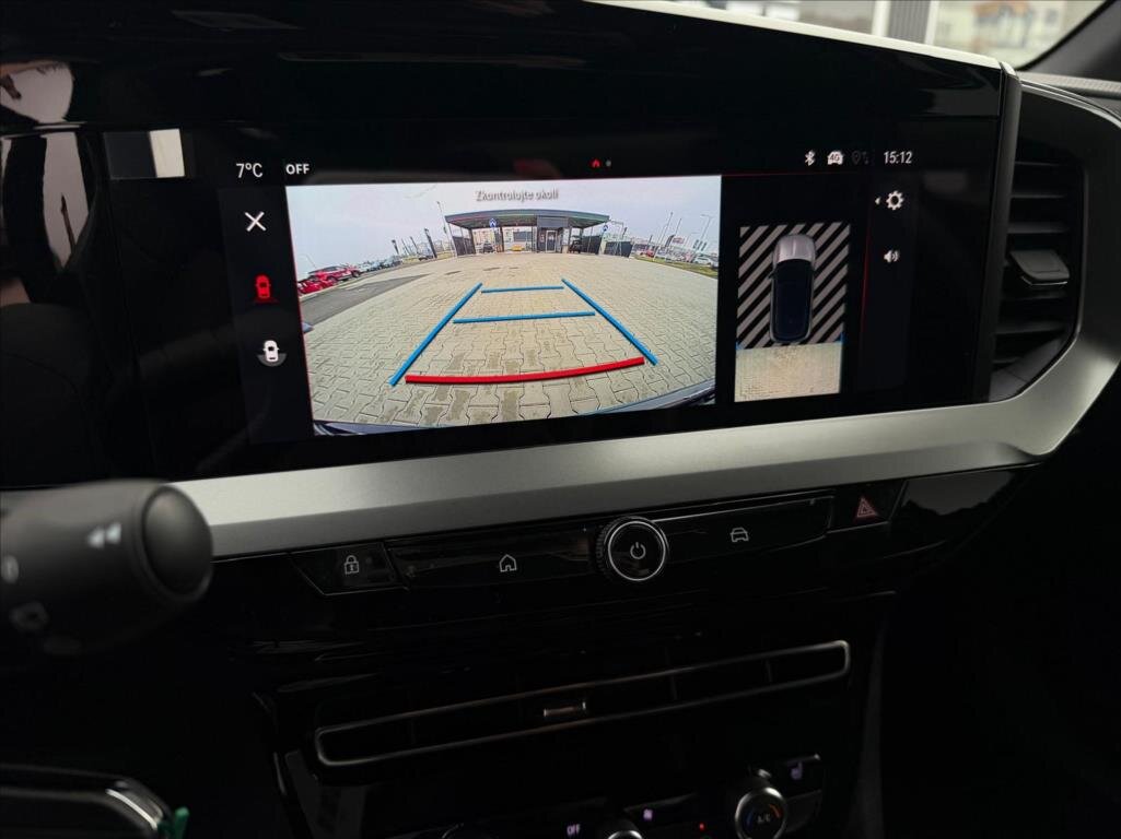 Opel Mokka SUV / Terénní 1,2 l 100 kw