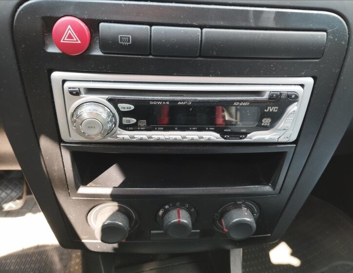 Seat Cordoba Sedan / Limuzína 1,4 l 55 kw