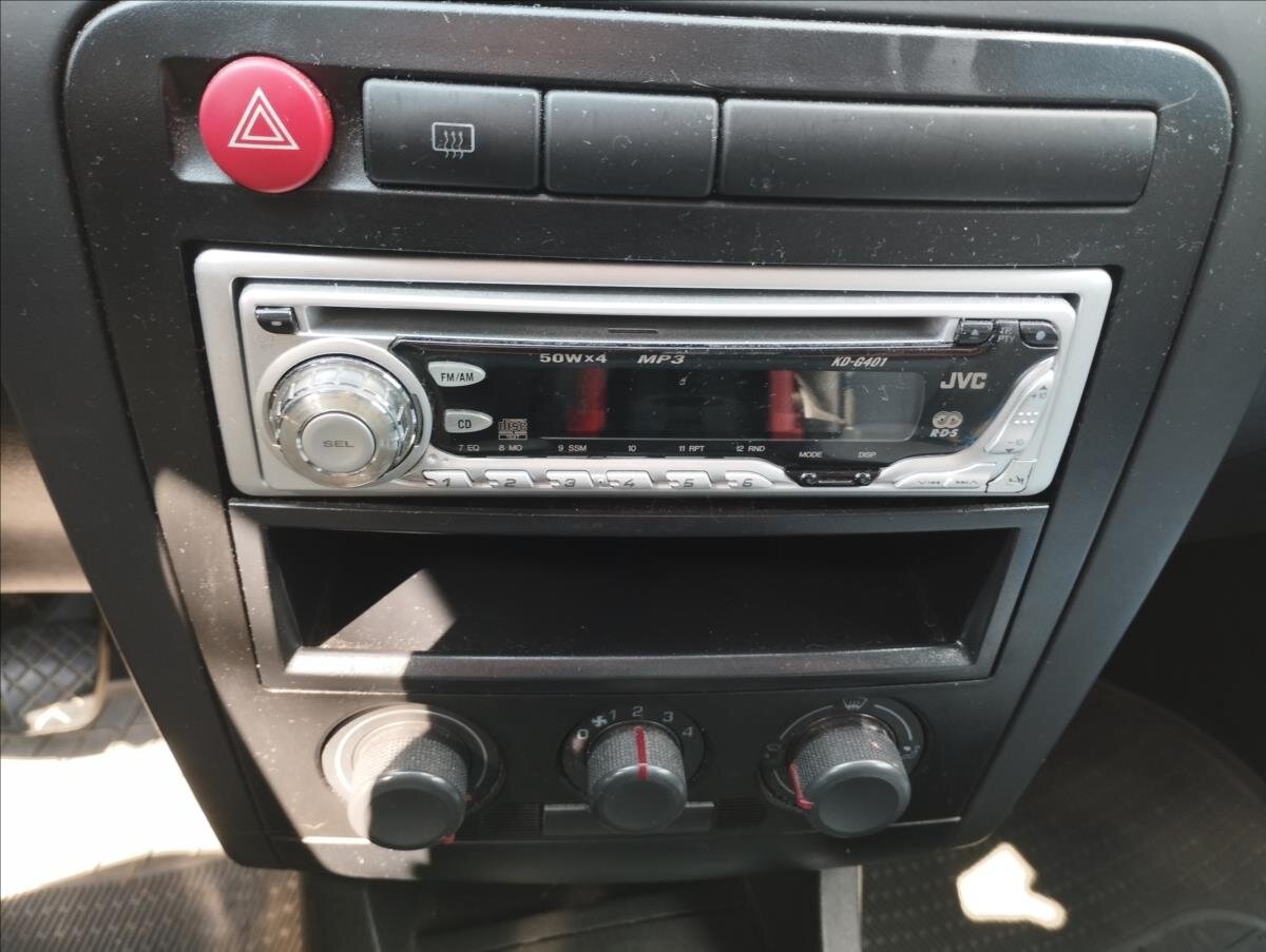 Seat Cordoba Sedan / Limuzína 1,4 l 55 kw