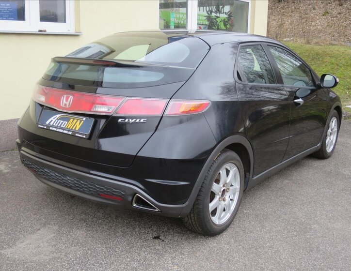 Honda Civic Hatchback 1,8 l 103 kw