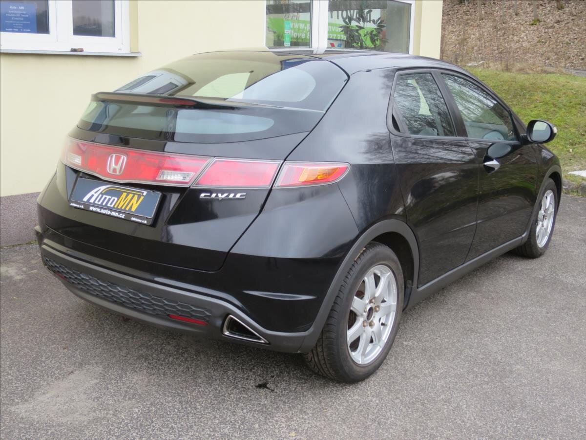 Honda Civic Hatchback 1,8 l 103 kw