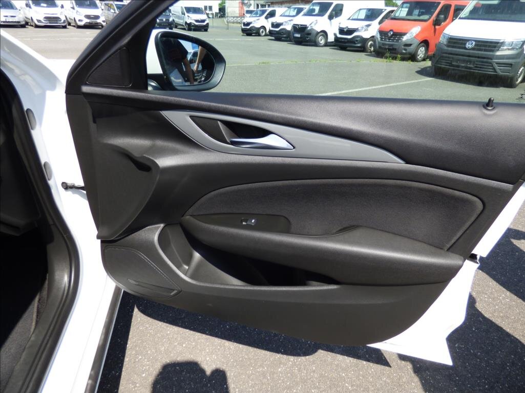 Opel Insignia Liftback 2,0 l 125 kw