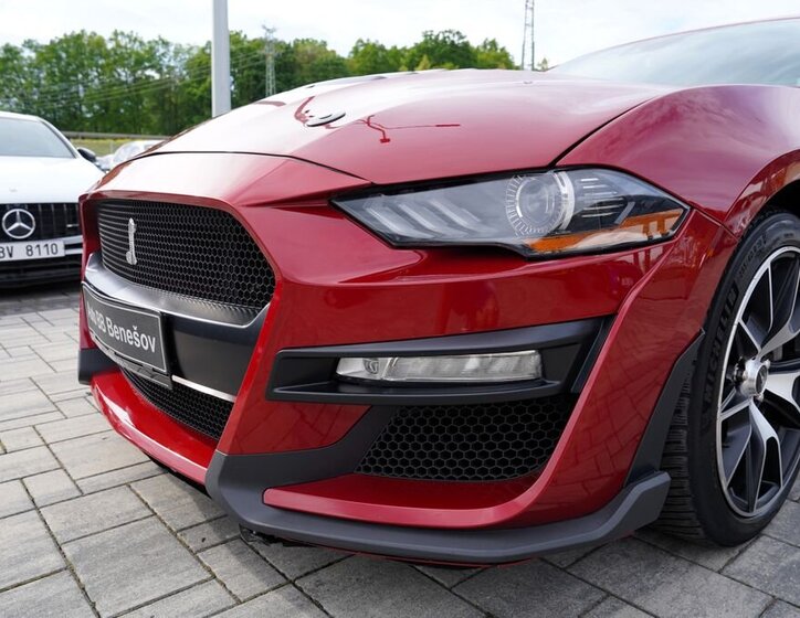 Ford Mustang Kupé 2,3 l 265 kw