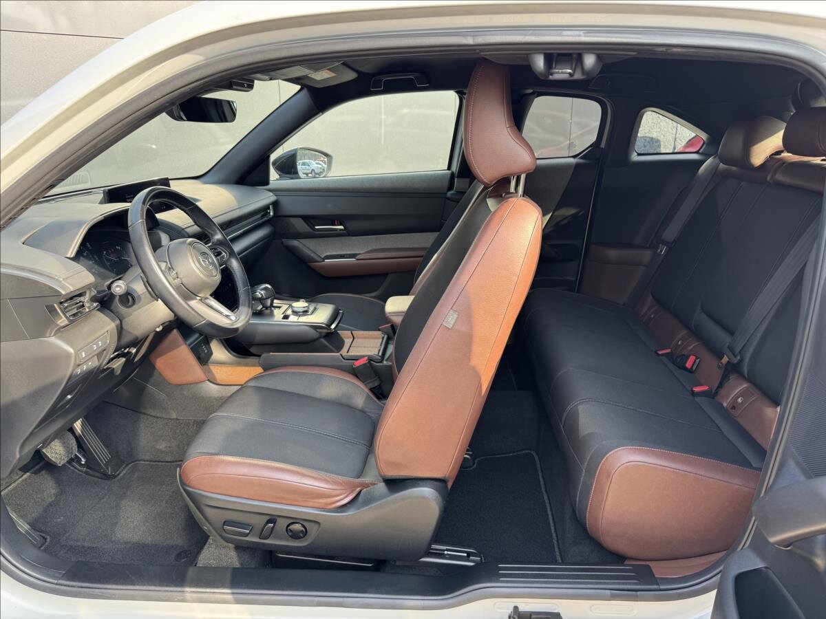 Mazda MX-30 SUV / Terénní 0,0 107 kw