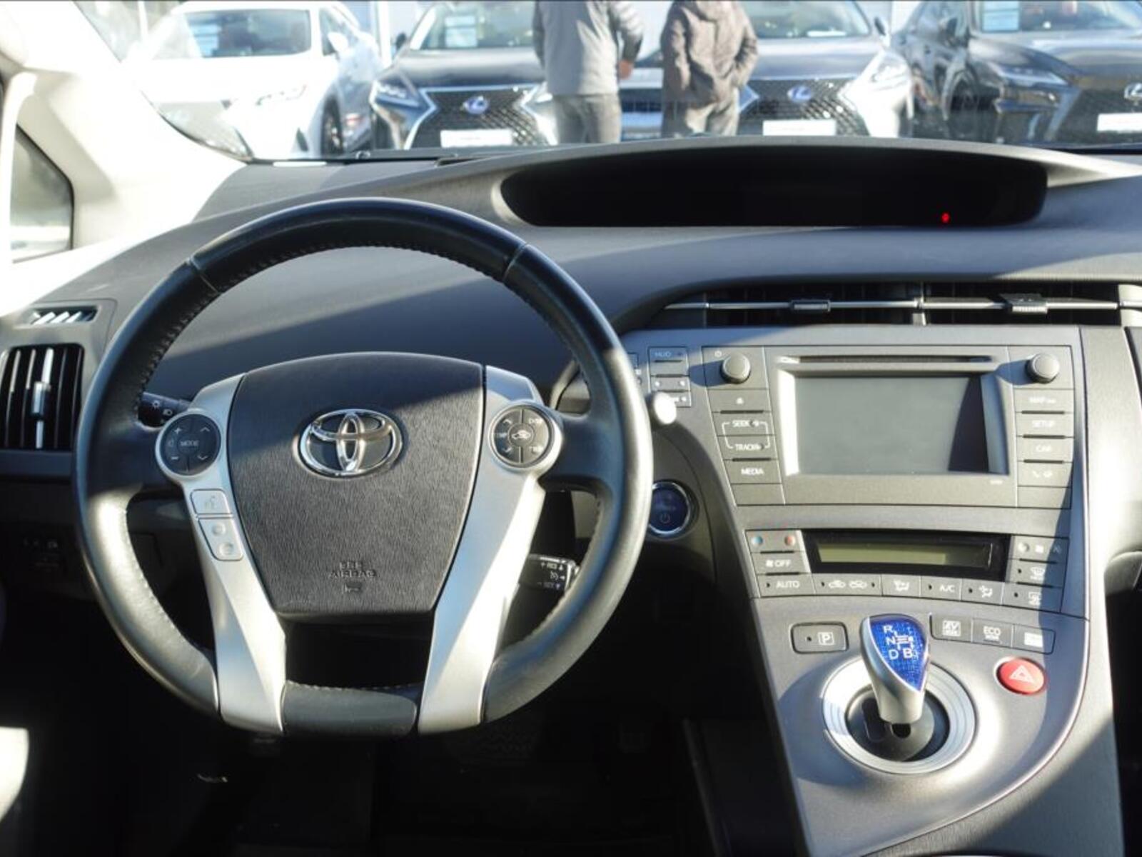Toyota Prius 8