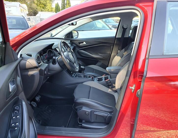 Opel Grandland X 9