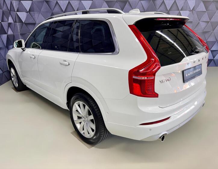 Volvo XC90 5