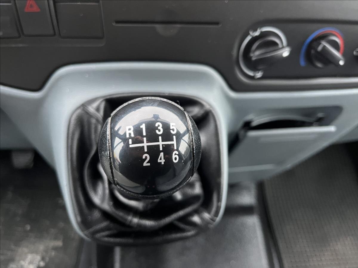 Ford Transit Skříň 2,2 l 74 kw