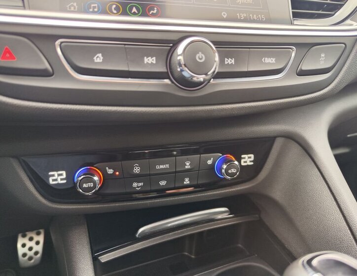 Opel Insignia Kombi 2,0 l 128 kw