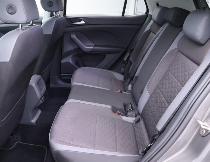 Volkswagen T-Cross SUV / Terénní 999,0 85 kw