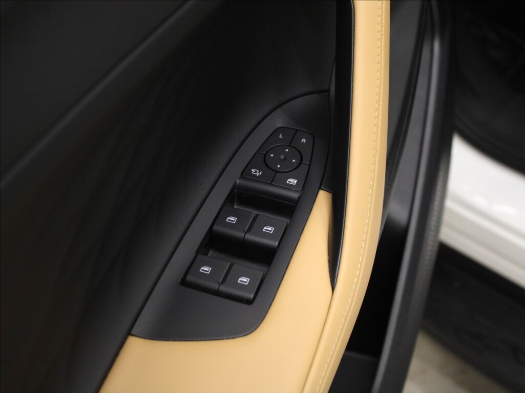 MG HS SUV 1,5 l 200 kw