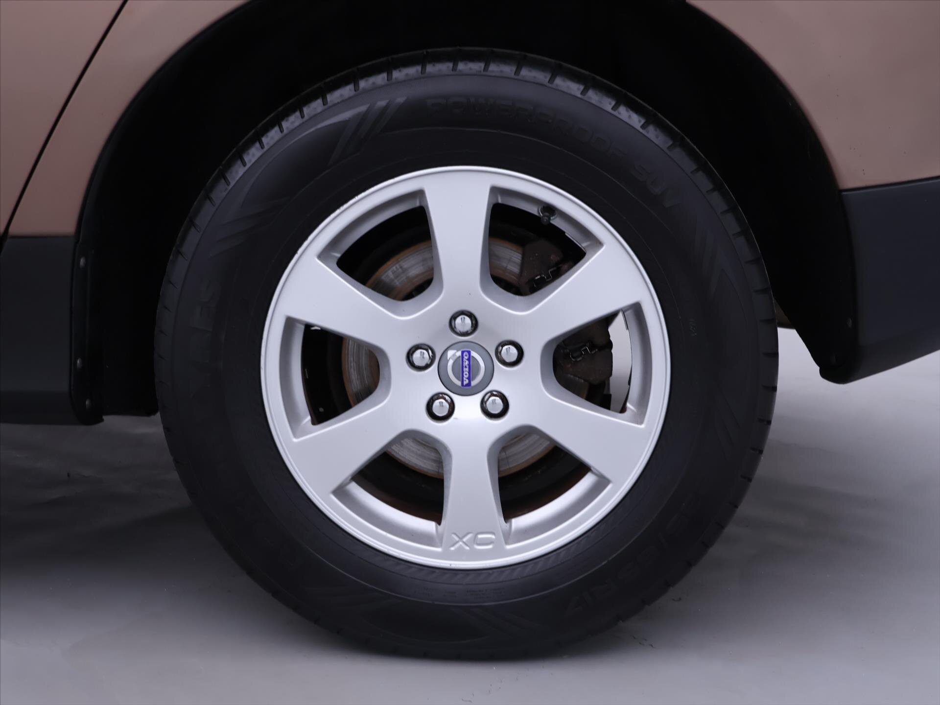 Volvo XC60 SUV 5,2 l 151 kw