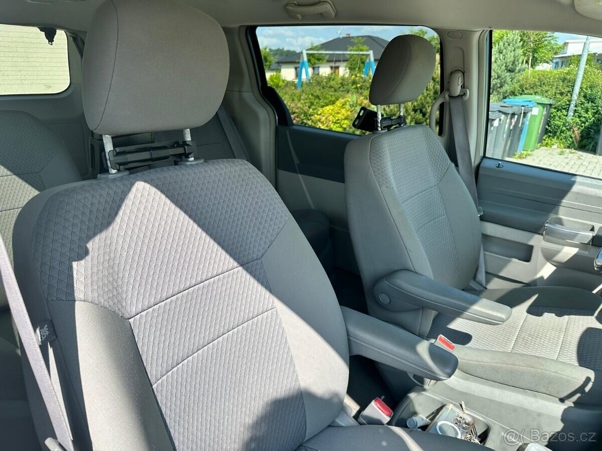 Chrysler Town & Country