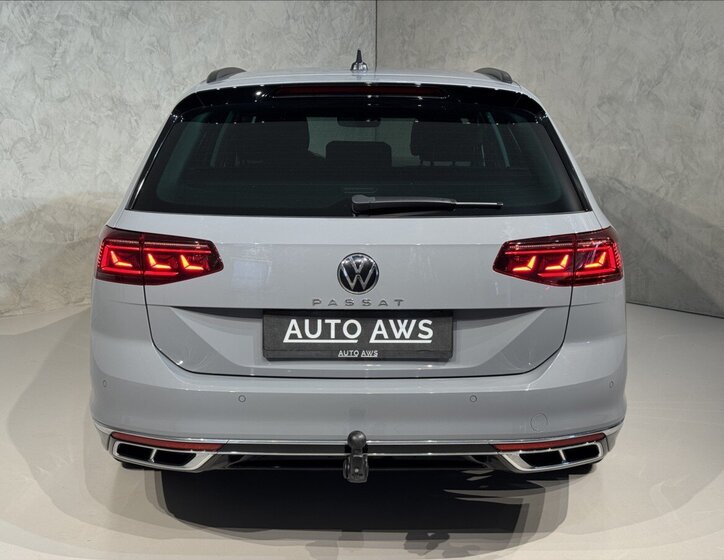 Volkswagen Passat 10