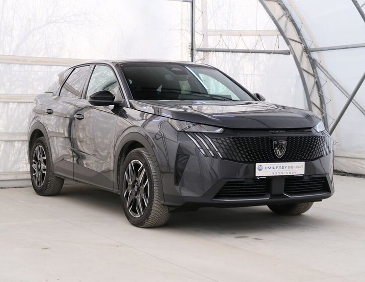 Peugeot 3008 SUV 1,2 l 100 kw