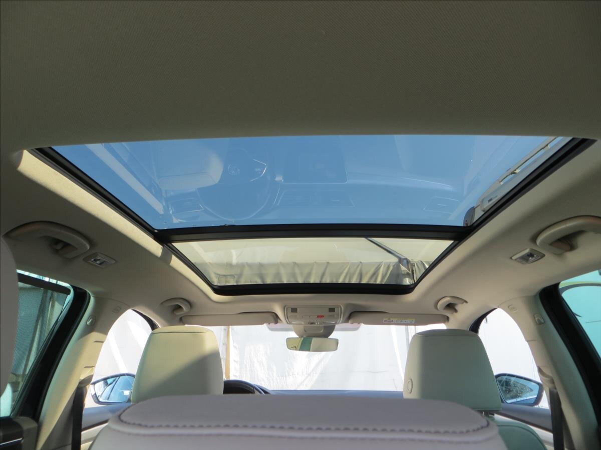 Škoda Superb Kombi 2,0 l 147 kw