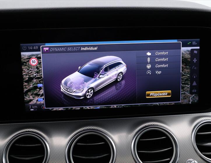 Mercedes-Benz Třídy E 32