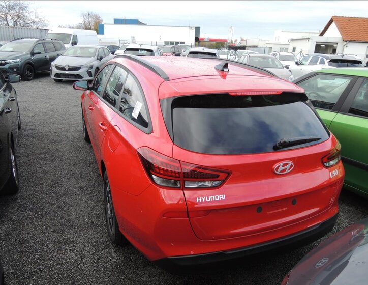 Hyundai i30 Kombi 1,5 l 70 kw
