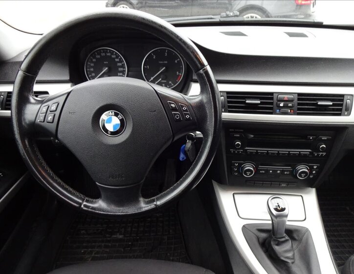 BMW Řada 3 35