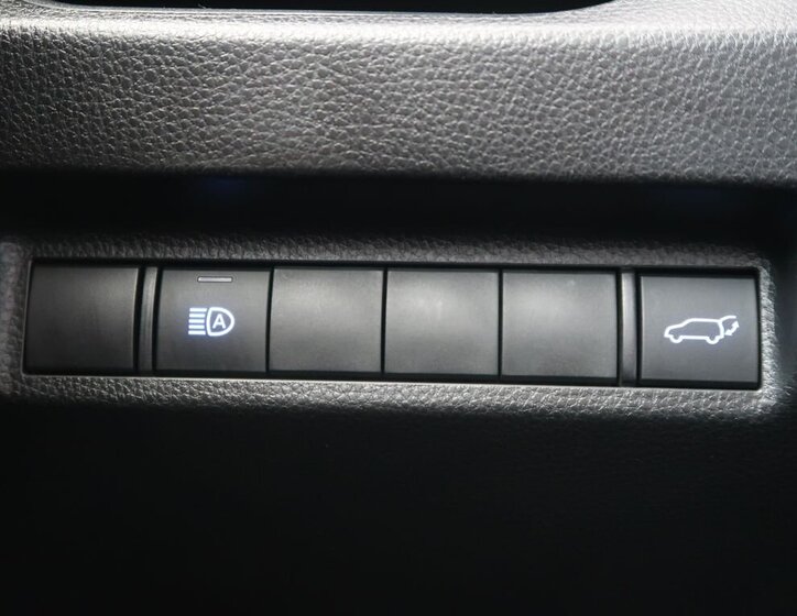 Toyota RAV4 SUV 2,5 l 131 kw