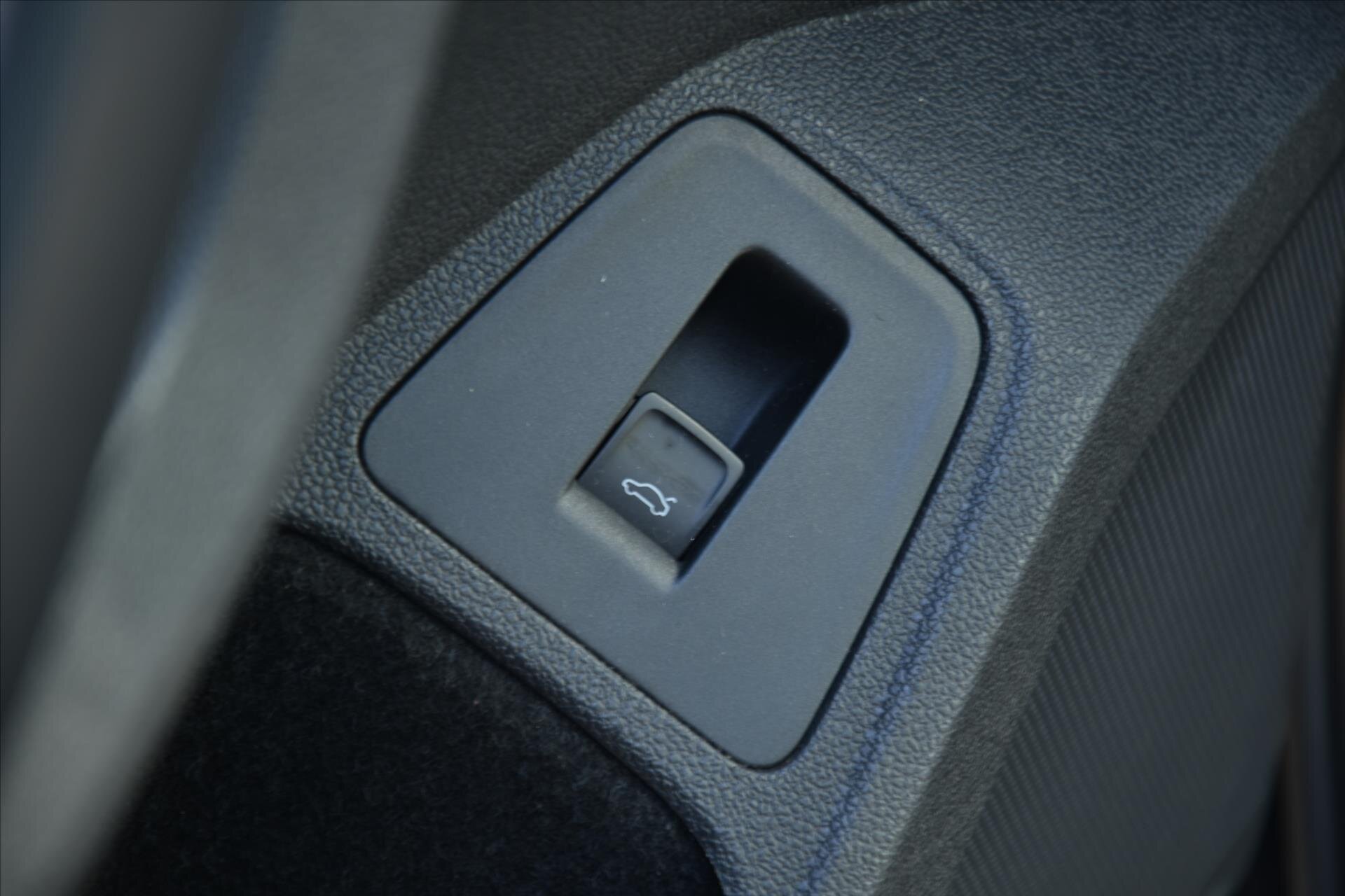 Volkswagen Tiguan SUV / Terénní 2,0 l 110 kw