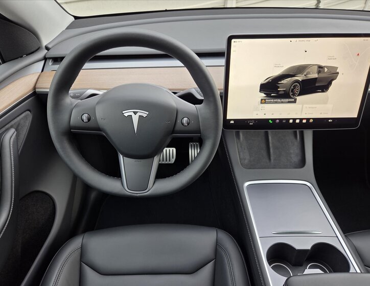 Tesla Model Y SUV 0,0 393 kw