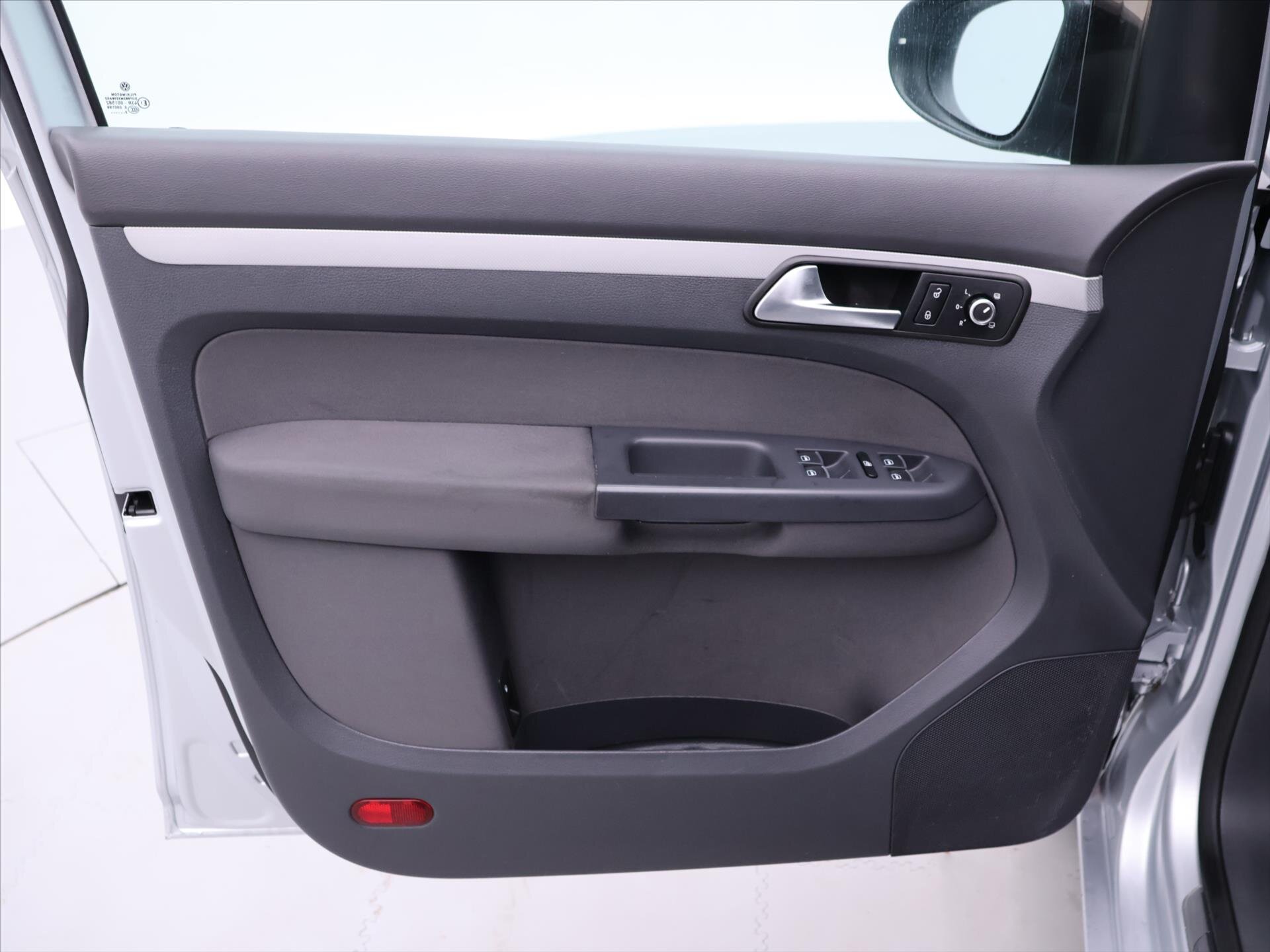 Volkswagen Touran MPV 1,6 l 77 kw