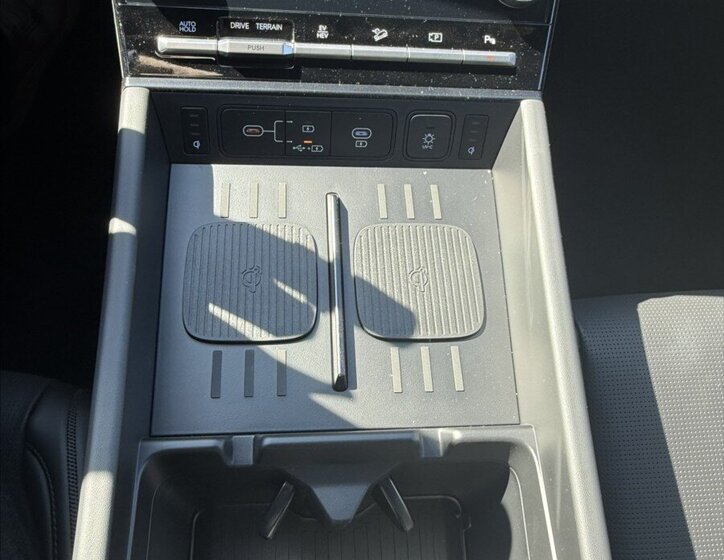 Hyundai Santa Fe SUV / Terénní 1,6 l 185 kw