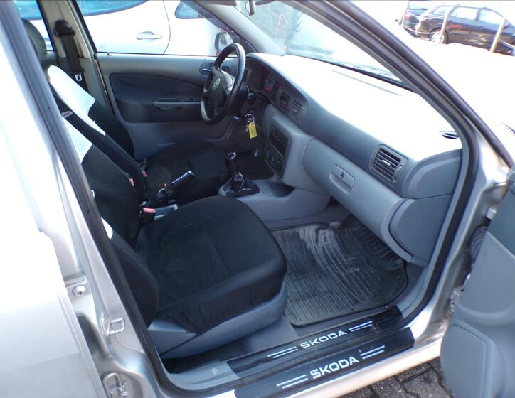 Škoda Octavia Hatchback 1,6 l 55 kw