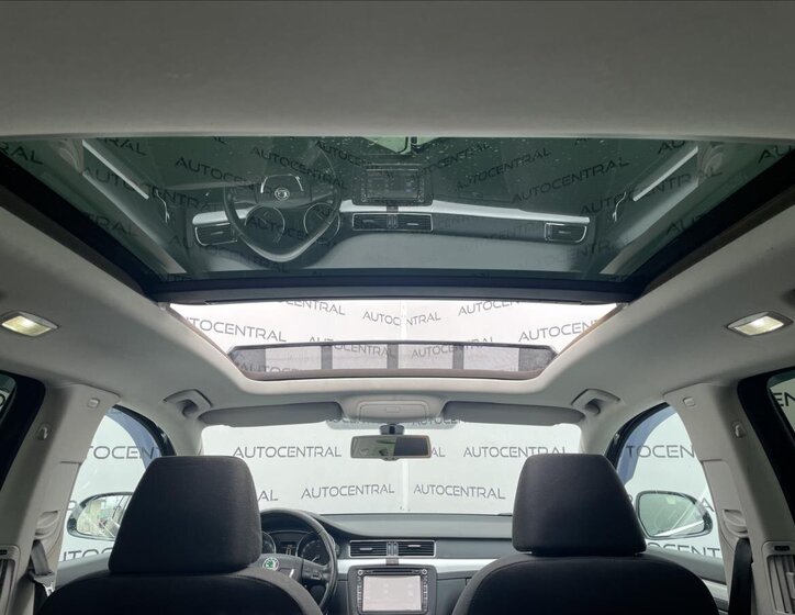 Škoda Superb Kombi 2,0 l 103 kw