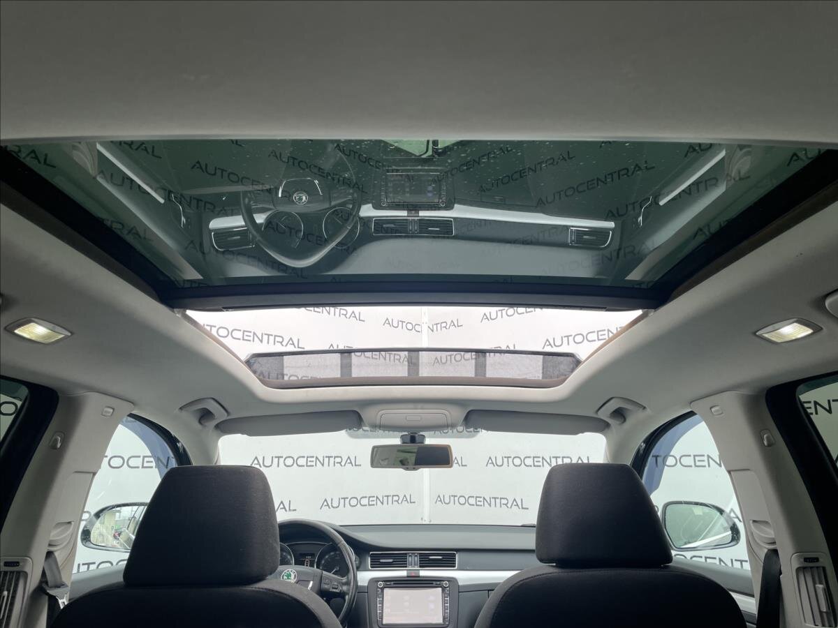 Škoda Superb Kombi 2,0 l 103 kw