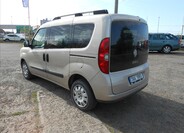 Fiat Dobló 9