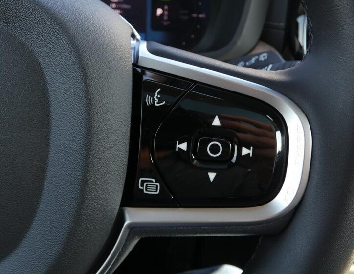 Volvo XC60 SUV 2,0 l 228 kw