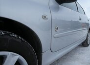 Peugeot 206 Hatchback 1,1 l 44 kw