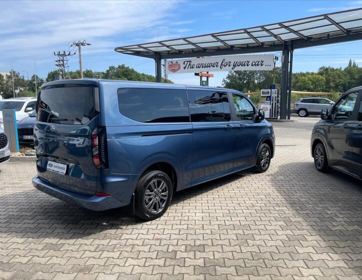 Ford Tourneo Custom 3