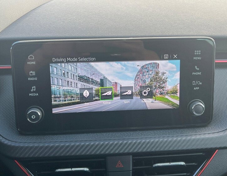 Škoda Scala Hatchback 1,5 l 110 kw