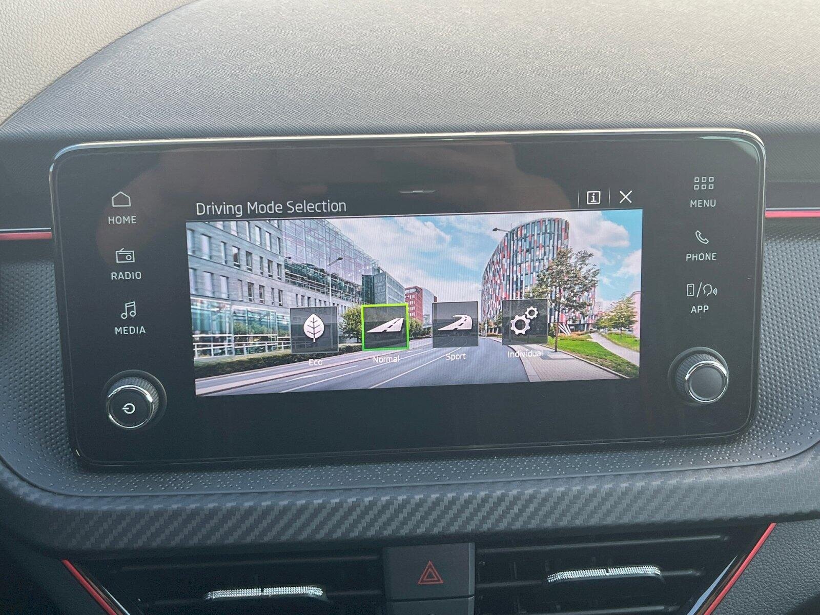 Škoda Scala Hatchback 1,5 l 110 kw